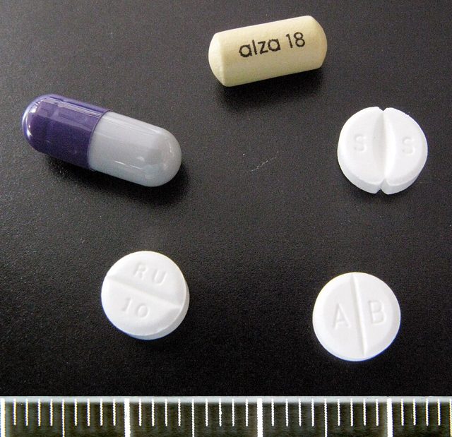 Methylphenidate formulations: extended-release capsule and tablets