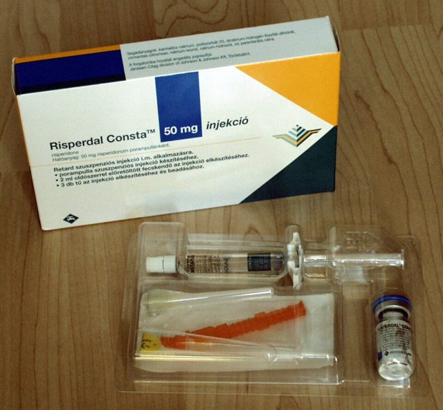 Risperdal Consta injection kit with syringe
