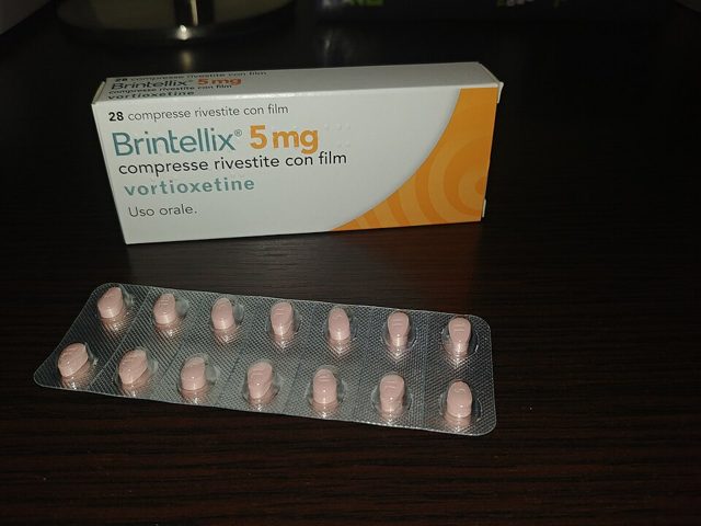 Vortioxetine 5 mg, box and tablets (sold in Europe as Brintellix)